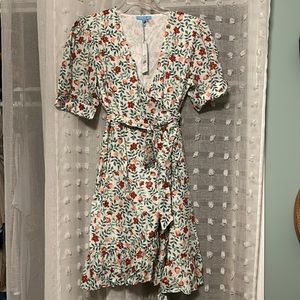 Draper James Reba wrap dress in strawberry field size 14 NWT